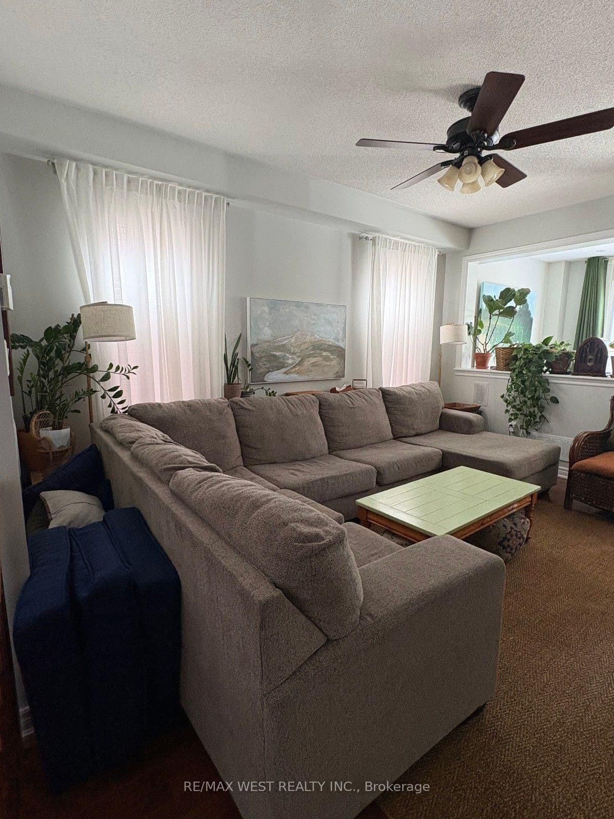 8 Callalily Road - Image 3
