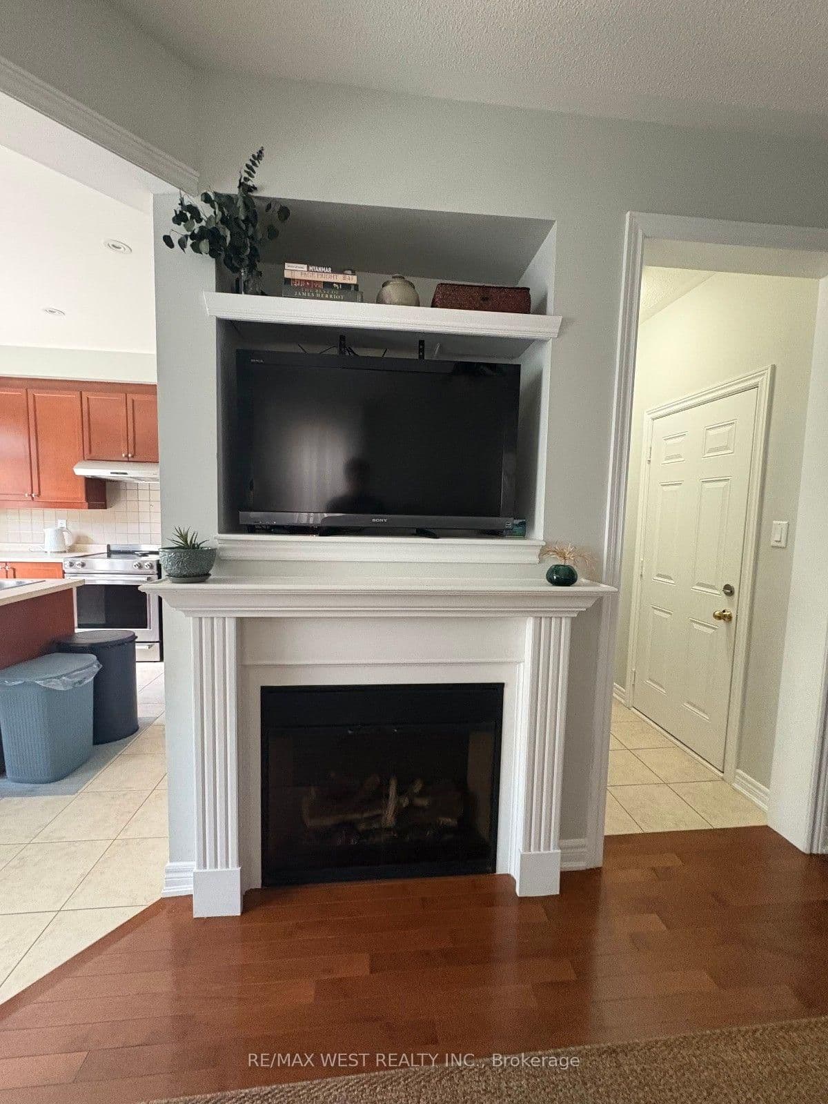 8 Callalily Road - Image 6