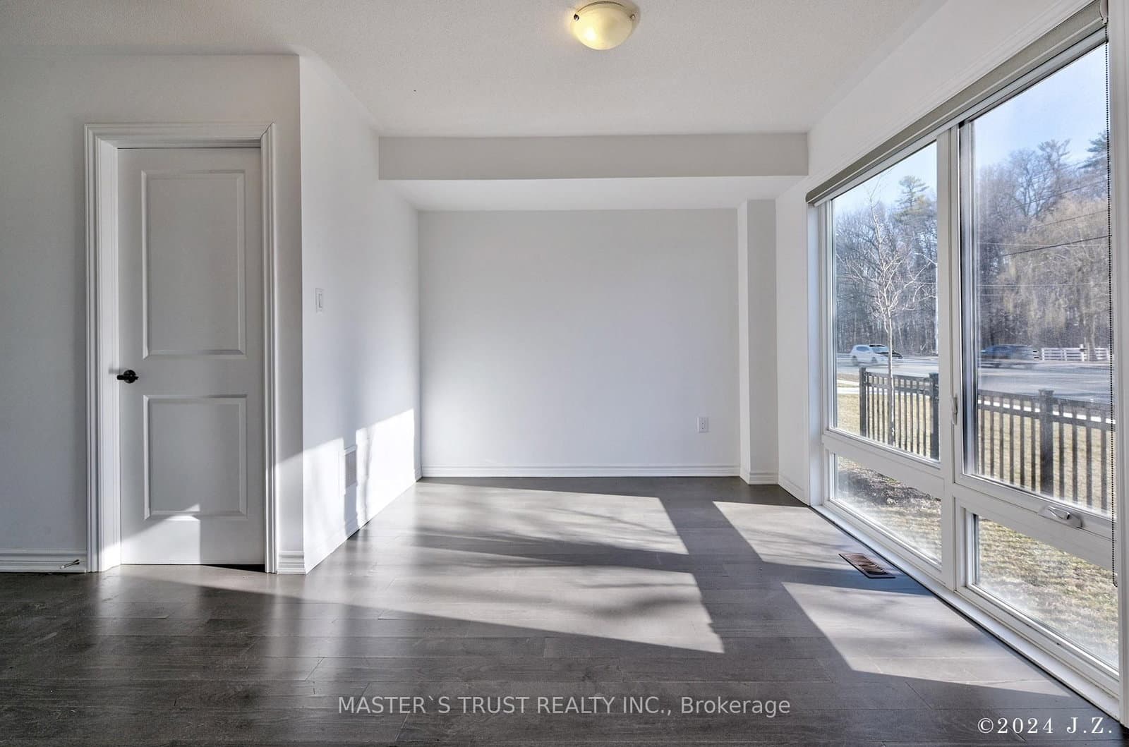 2501 Littlefield Crescent - Image 5