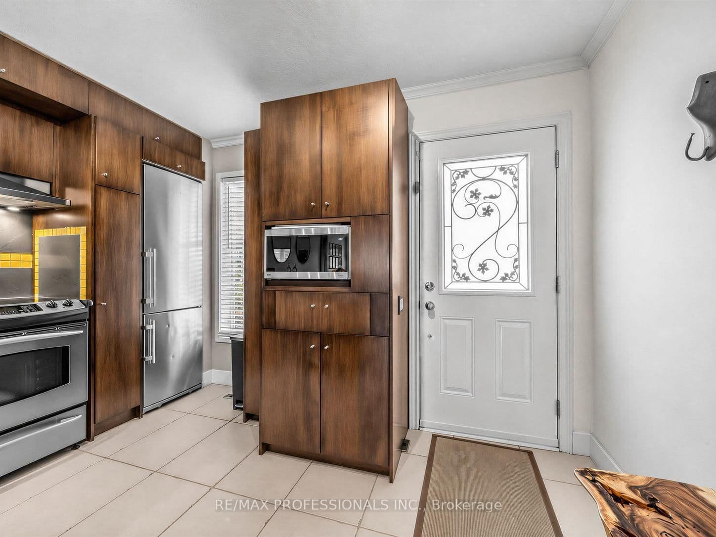 220 Manitoba Street, Unit 32 - Image 5