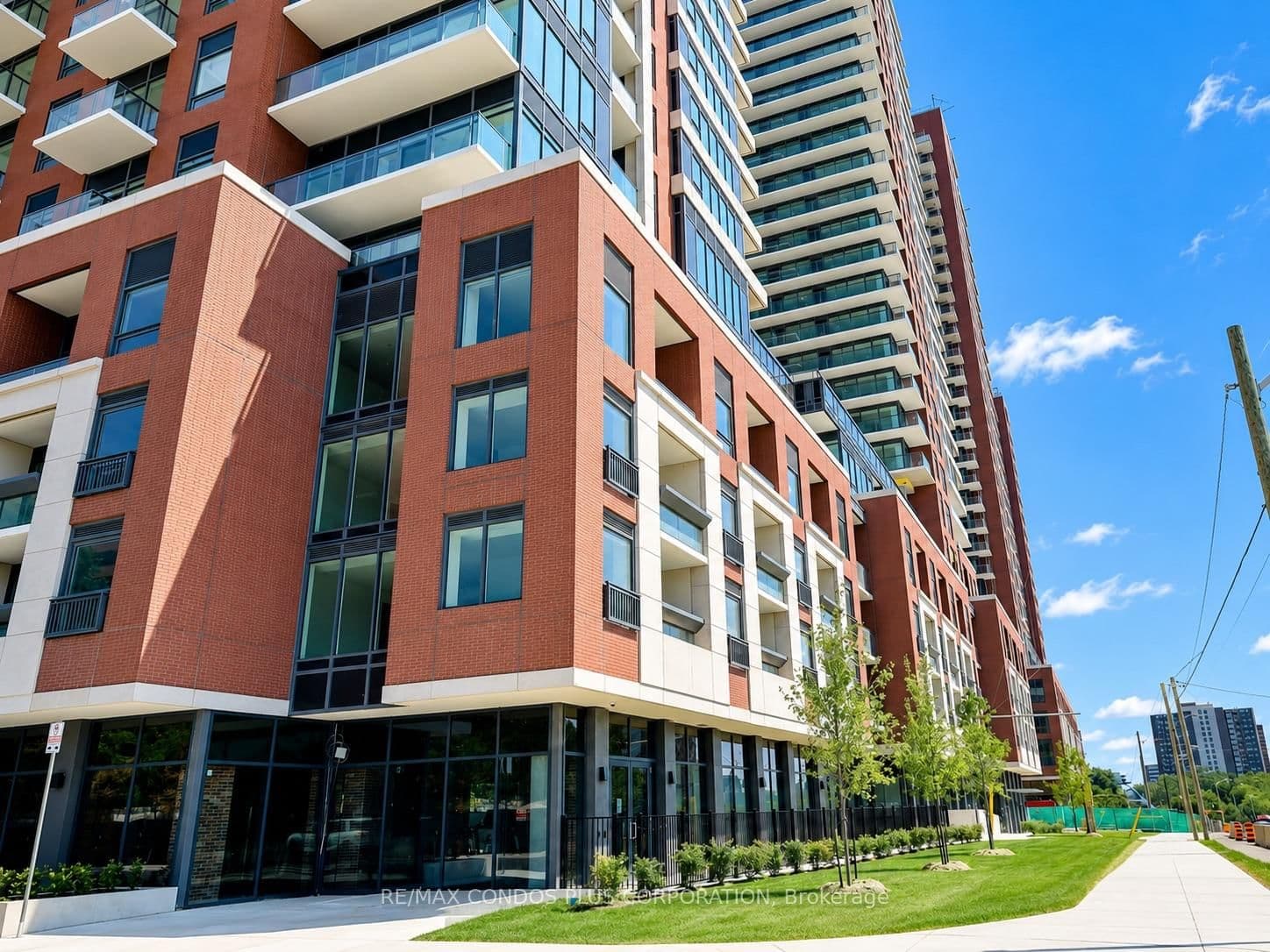 4010 Eglinton Avenue W, Unit 424 - Image 1