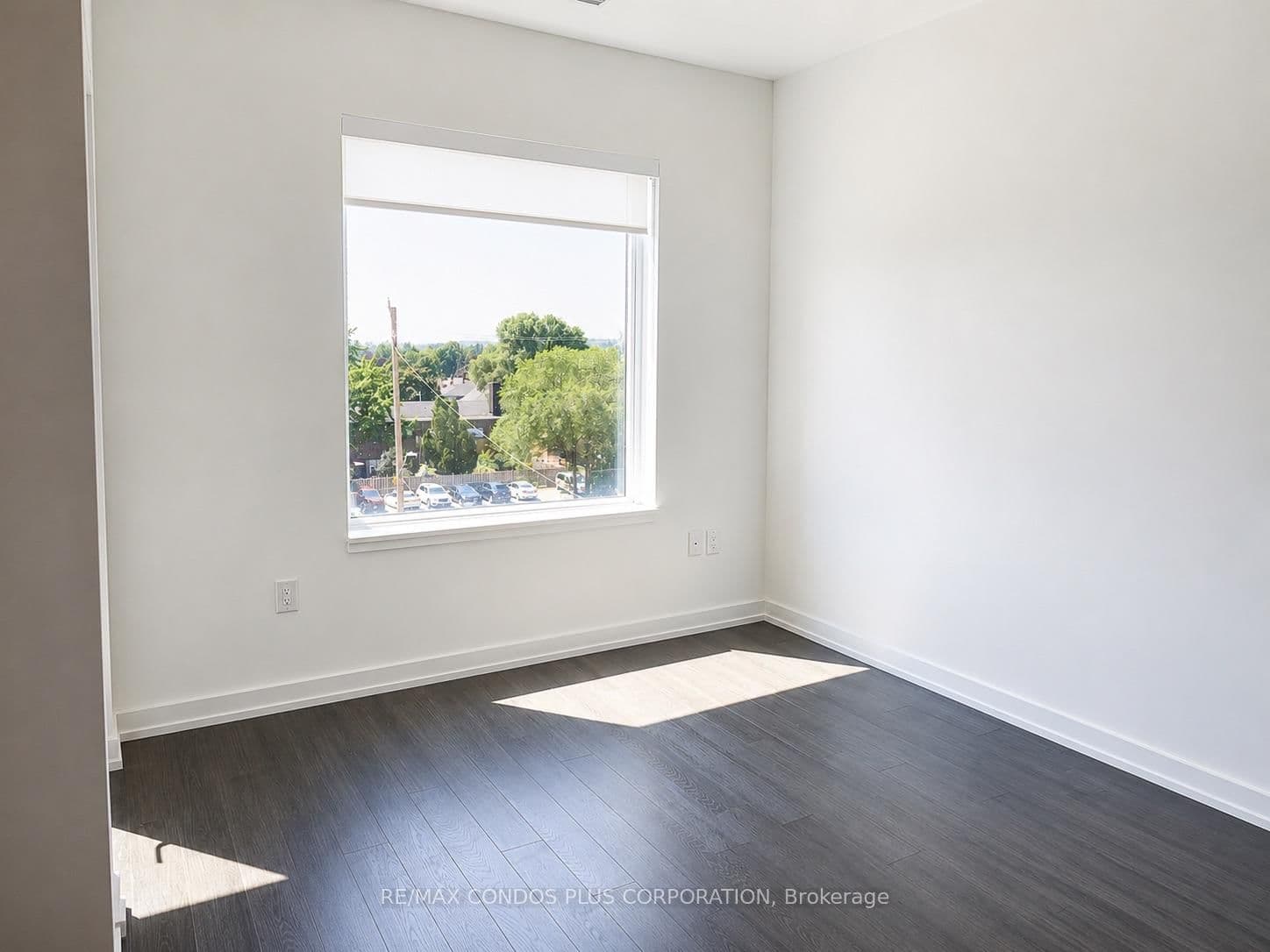 4010 Eglinton Avenue W, Unit 424 - Image 4