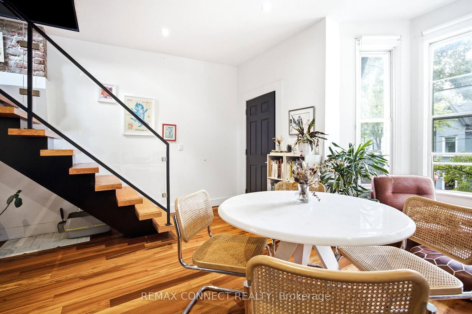 37 Noble Street - Image 6
