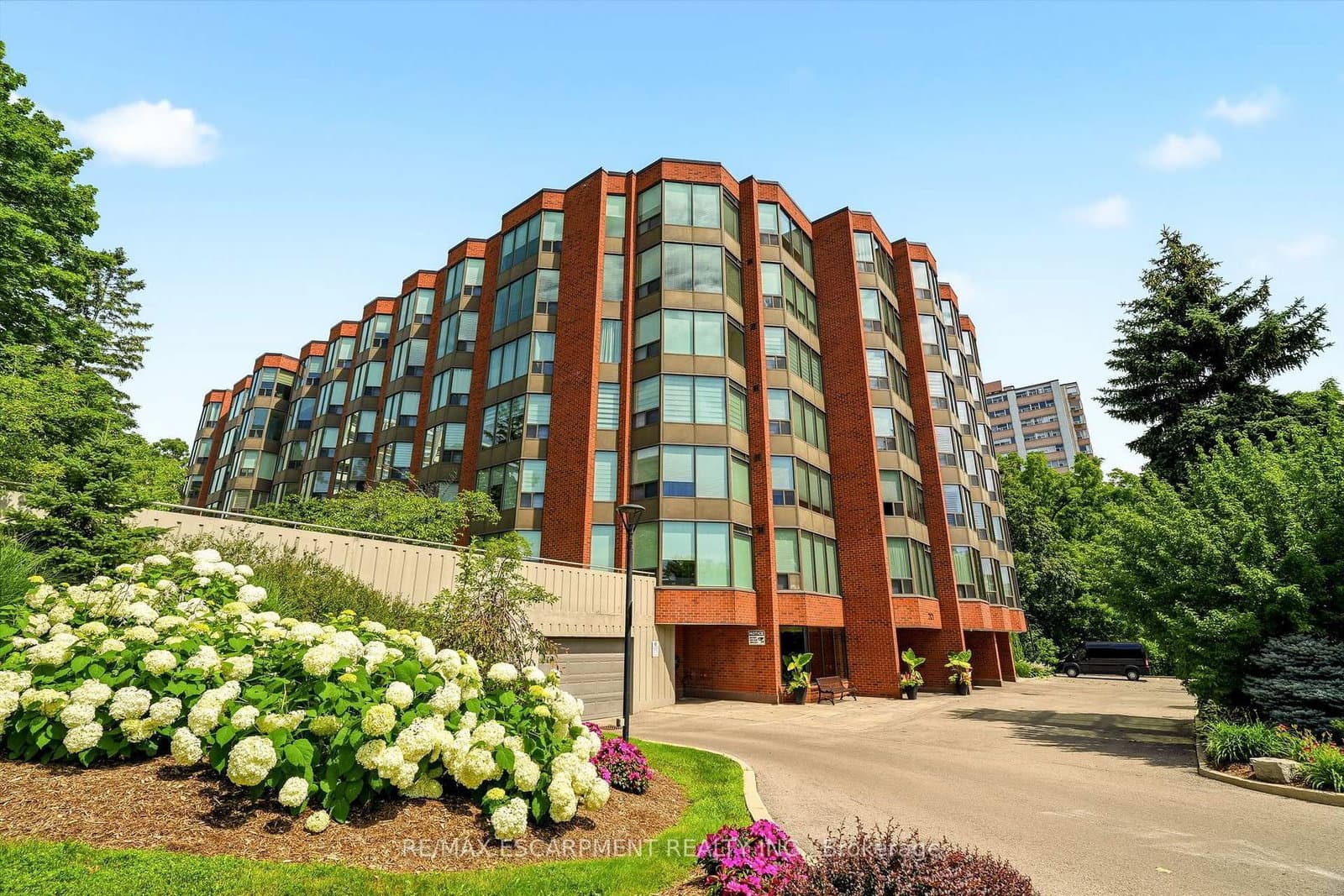 2121 Lakeshore Road, Unit 507 - Image 1