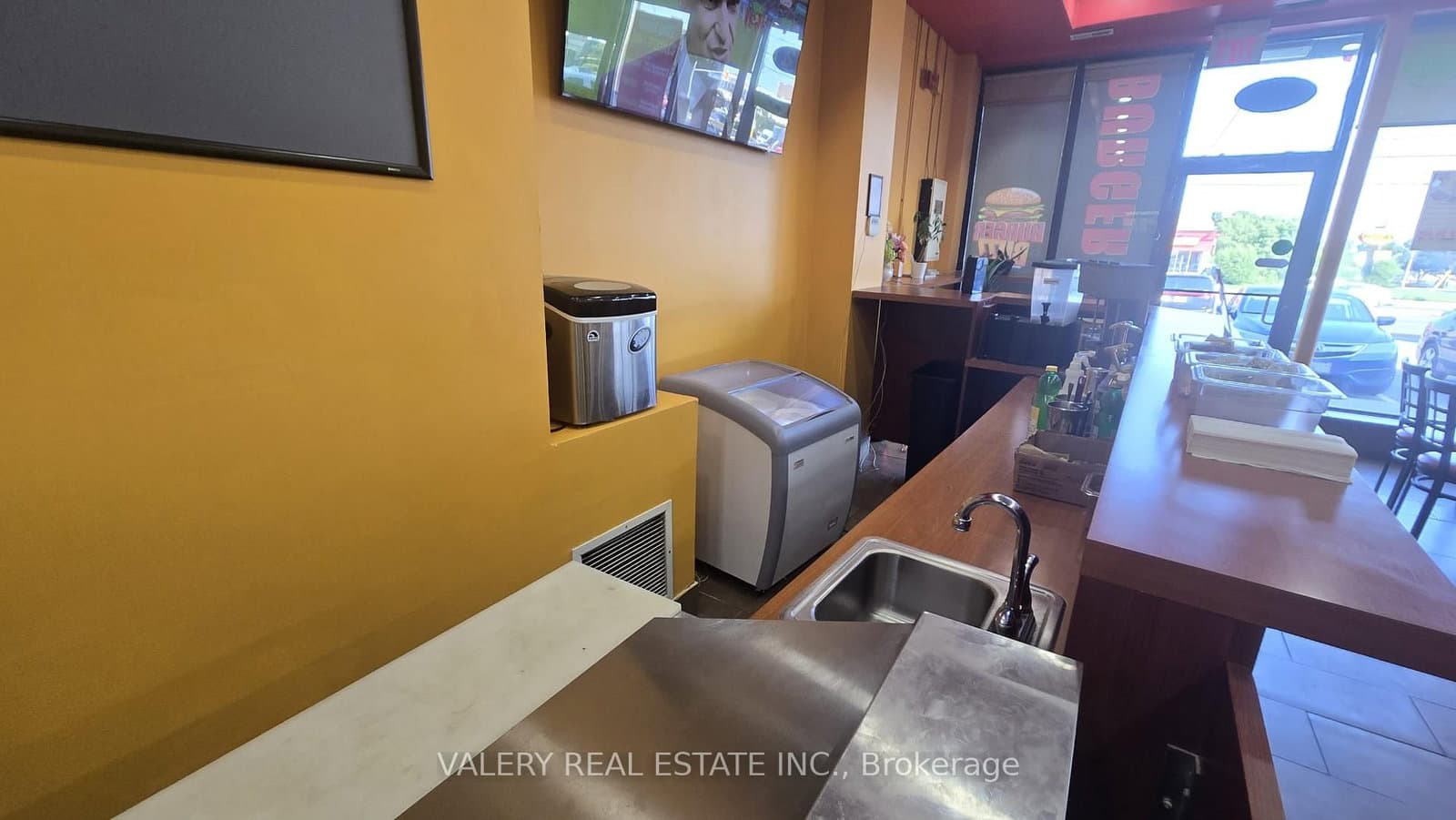 1125 Dundas Street East Street E, Unit 12A - Image 6