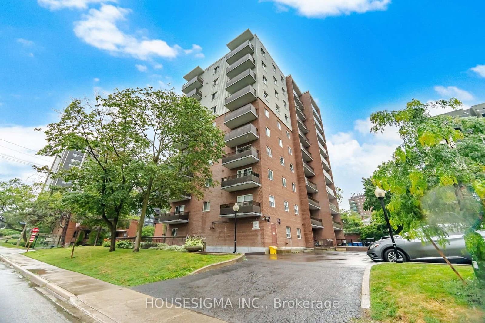 15 Elizabeth Street N, Unit 801 - Image 3
