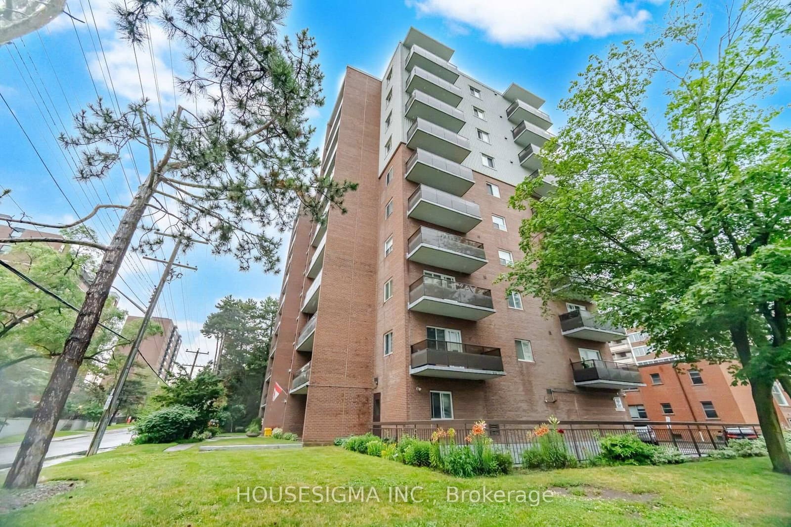15 Elizabeth Street N, Unit 801 - Image 4