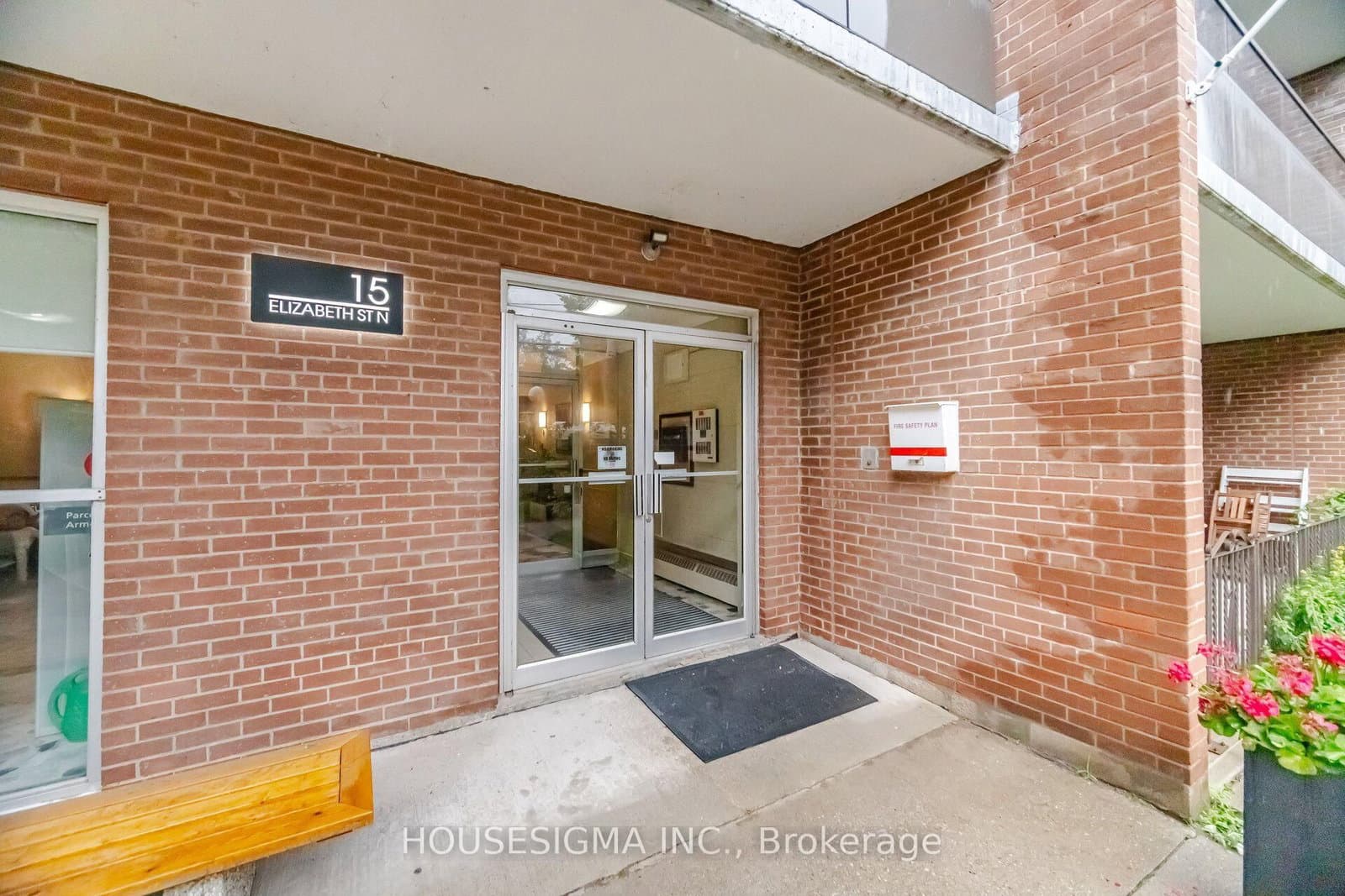15 Elizabeth Street N, Unit 801 - Image 6