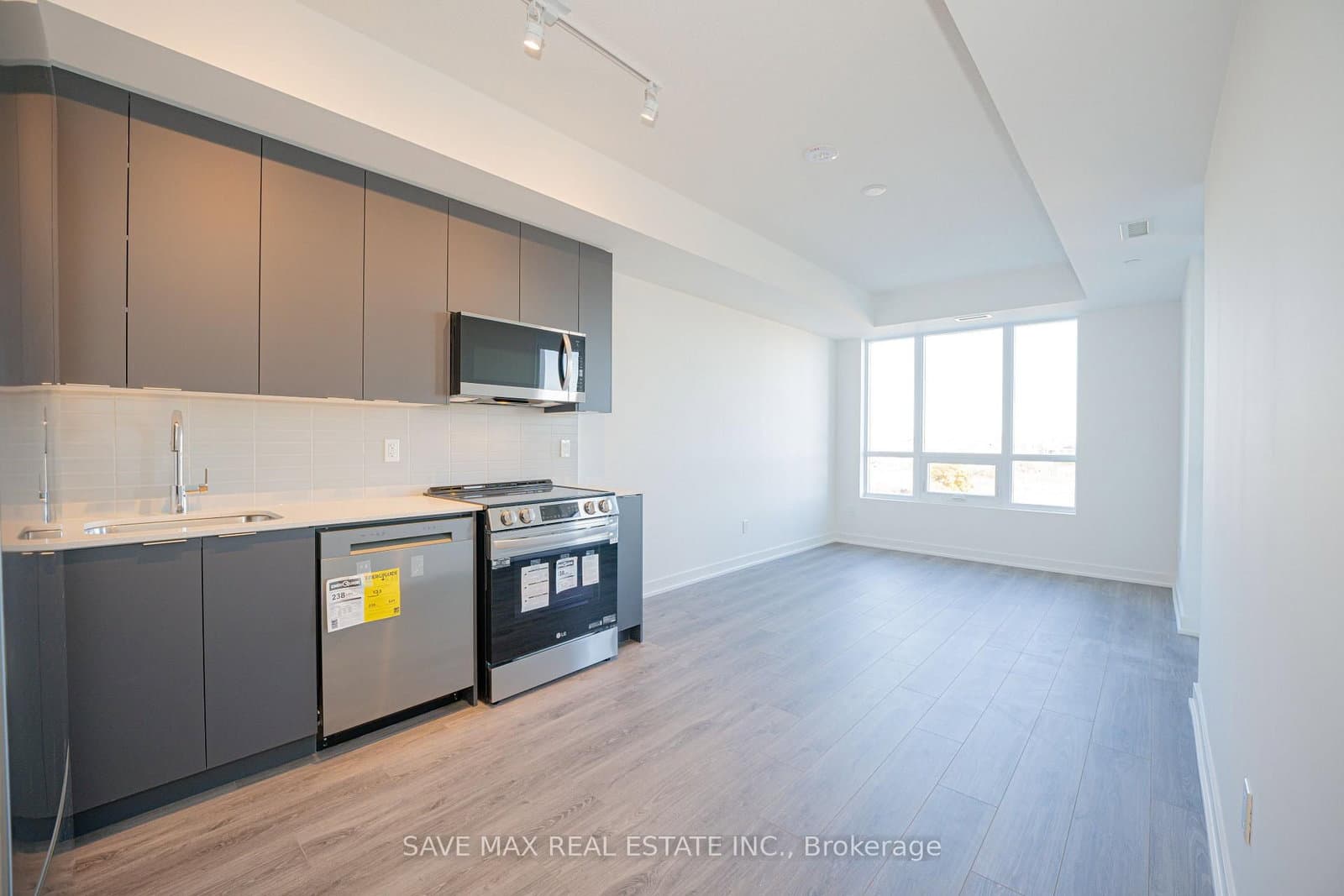 225 Malta Avenue, Unit 421 - Image 6