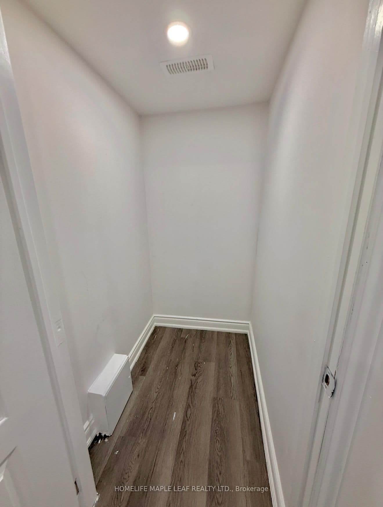 21 Sugarhill Drive, Unit Basement - Image 5
