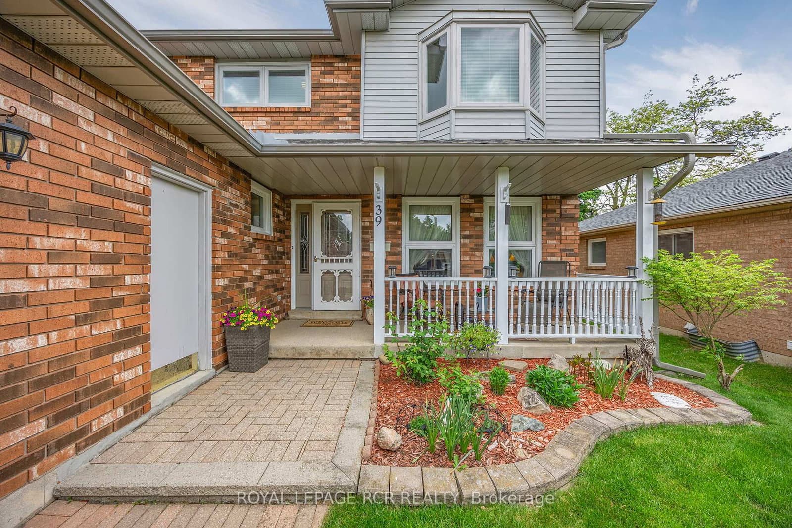 39 Passmore Avenue - Image 2