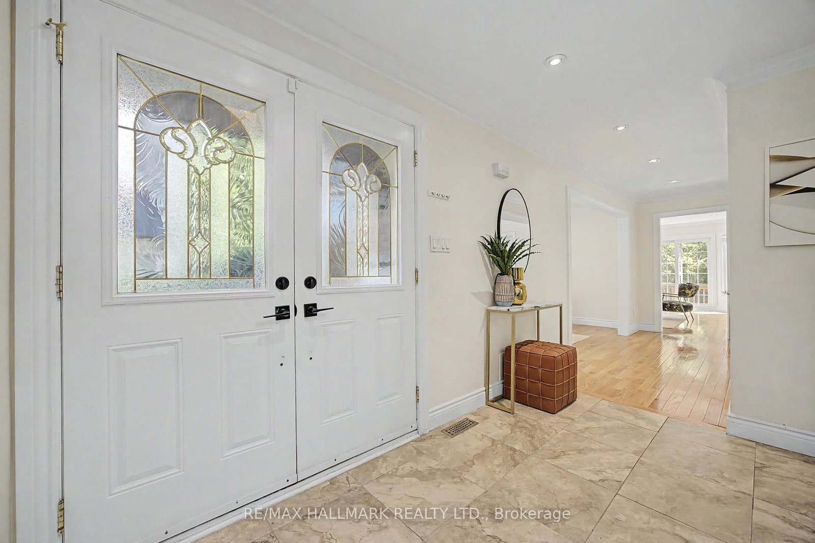 329 Kingsbridge Garden Circle - Image 4