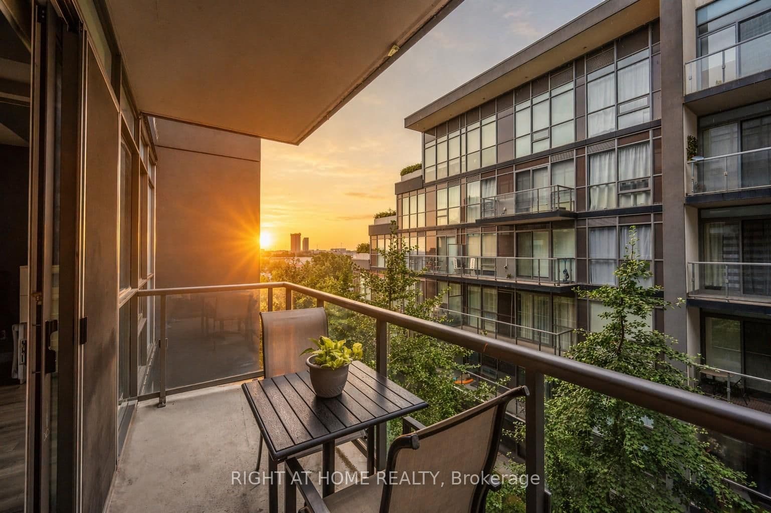 15 James Finlay Way, Unit 917 - Image 2