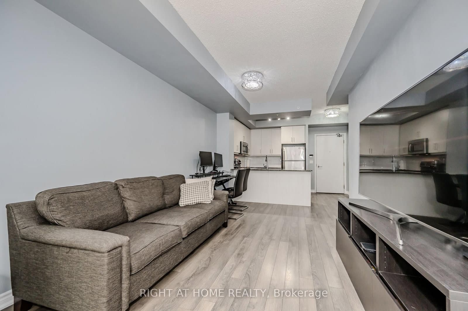 15 James Finlay Way, Unit 917 - Image 5