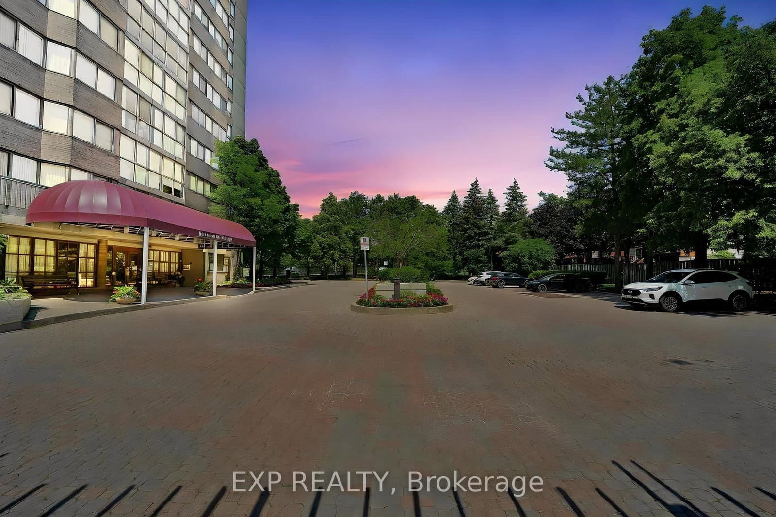 880 Dundas Street W, Unit 307 - Image 3