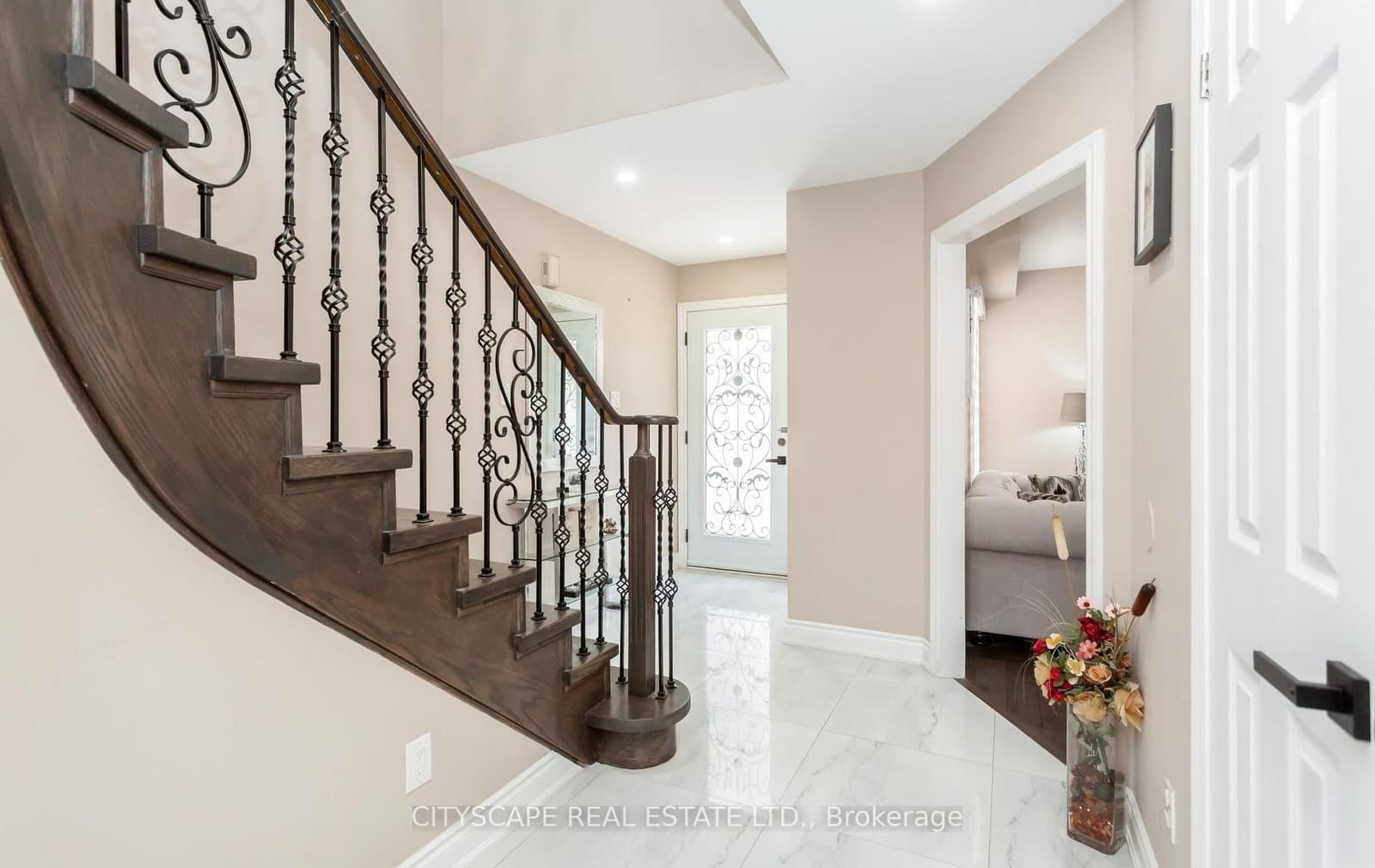 5259 Astwell Avenue - Image 4