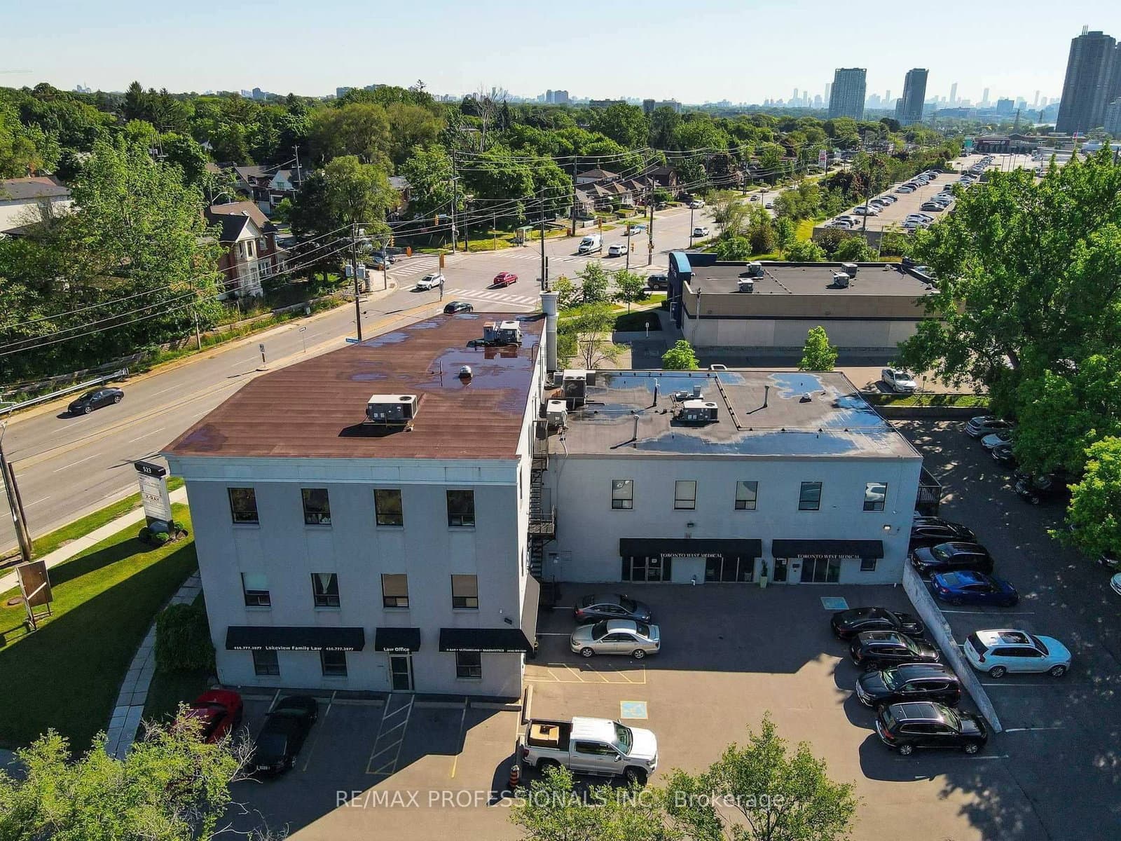 523 The Queensway Way, Unit 107 - Image 2
