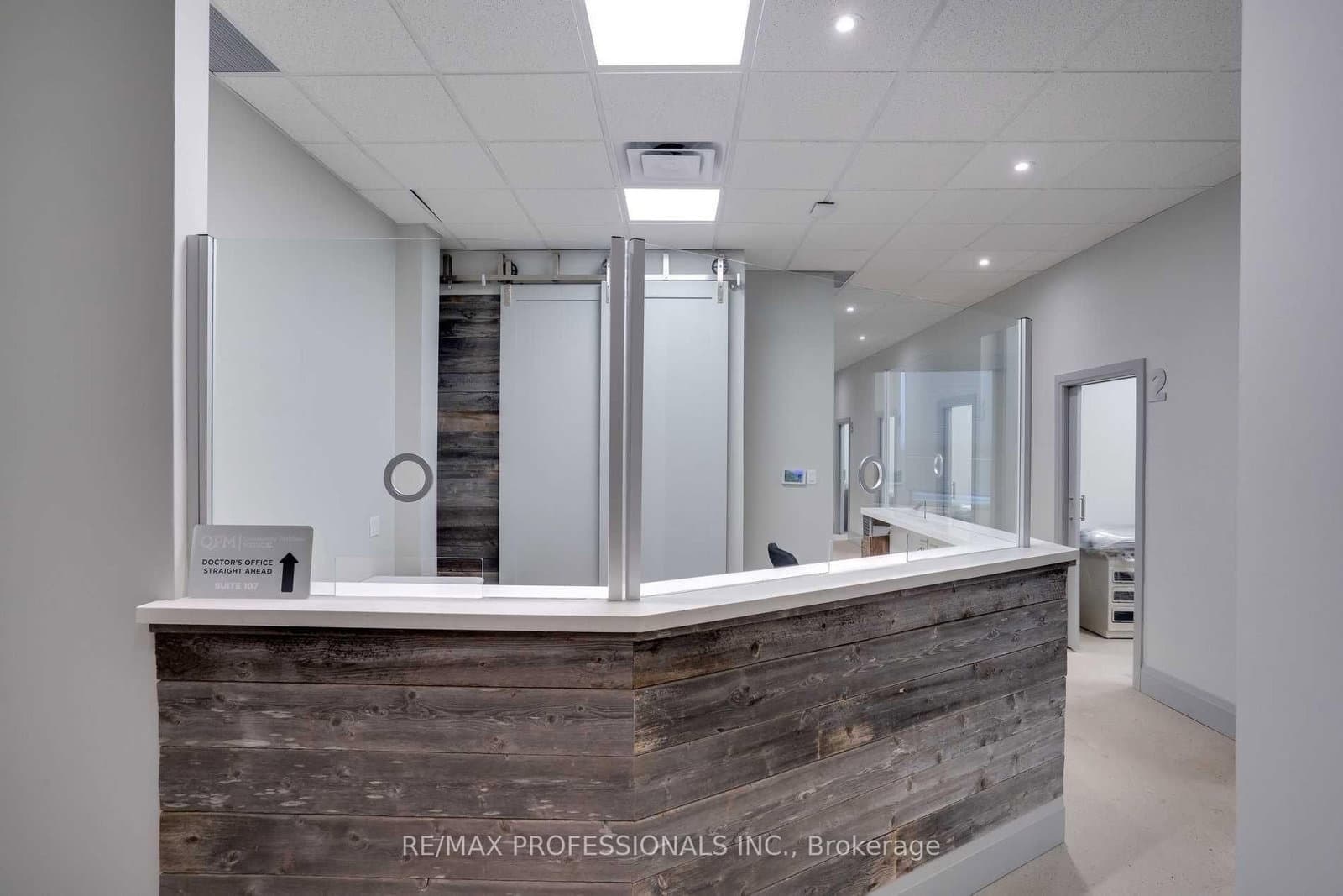 523 The Queensway Way, Unit 107 - Image 4