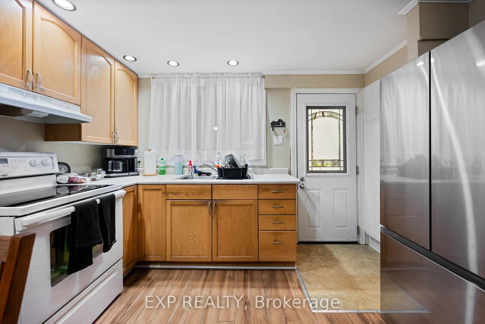 5 Fourth Avenue - Image 5