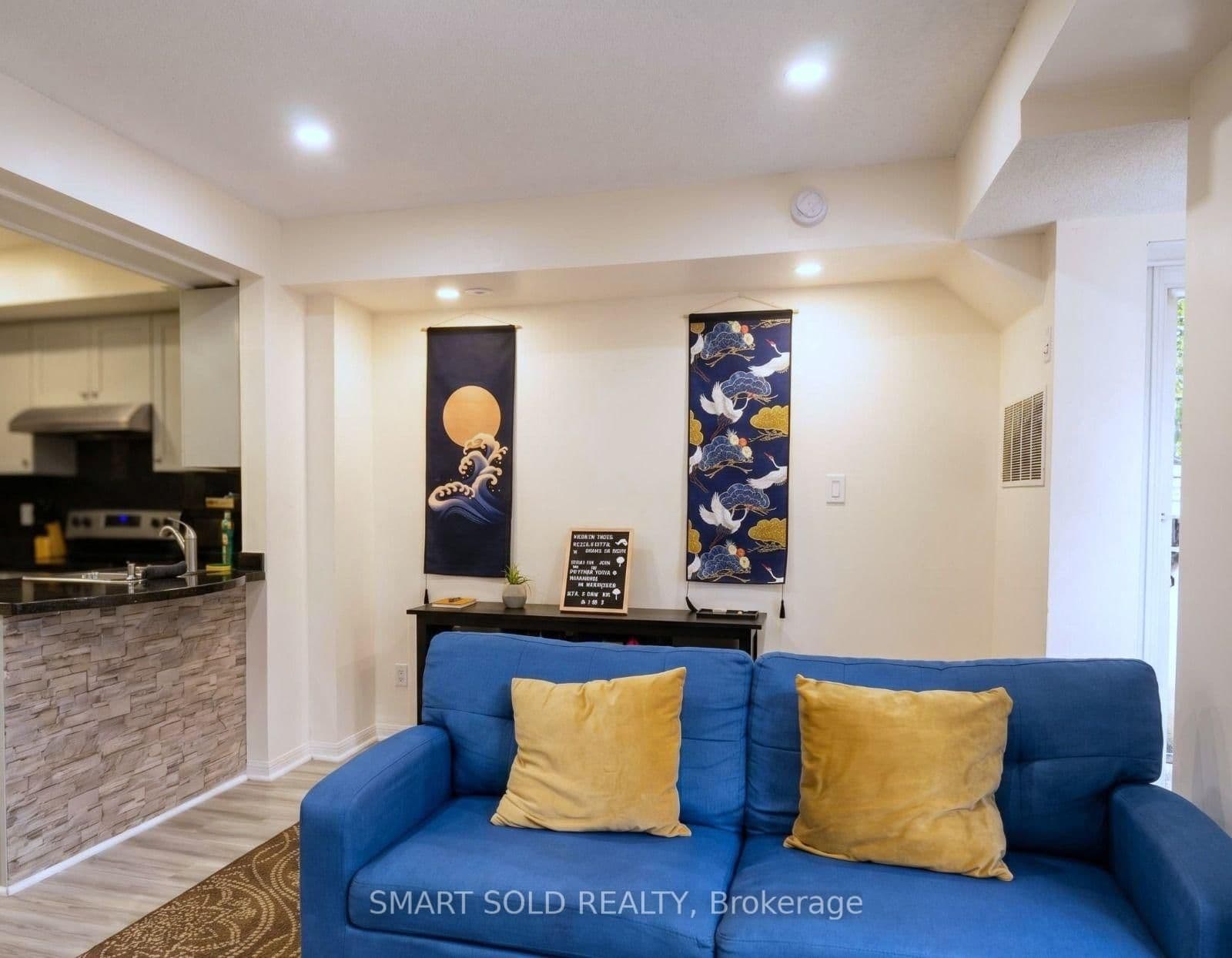 15 Laidlaw Street, Unit 608 - Image 5