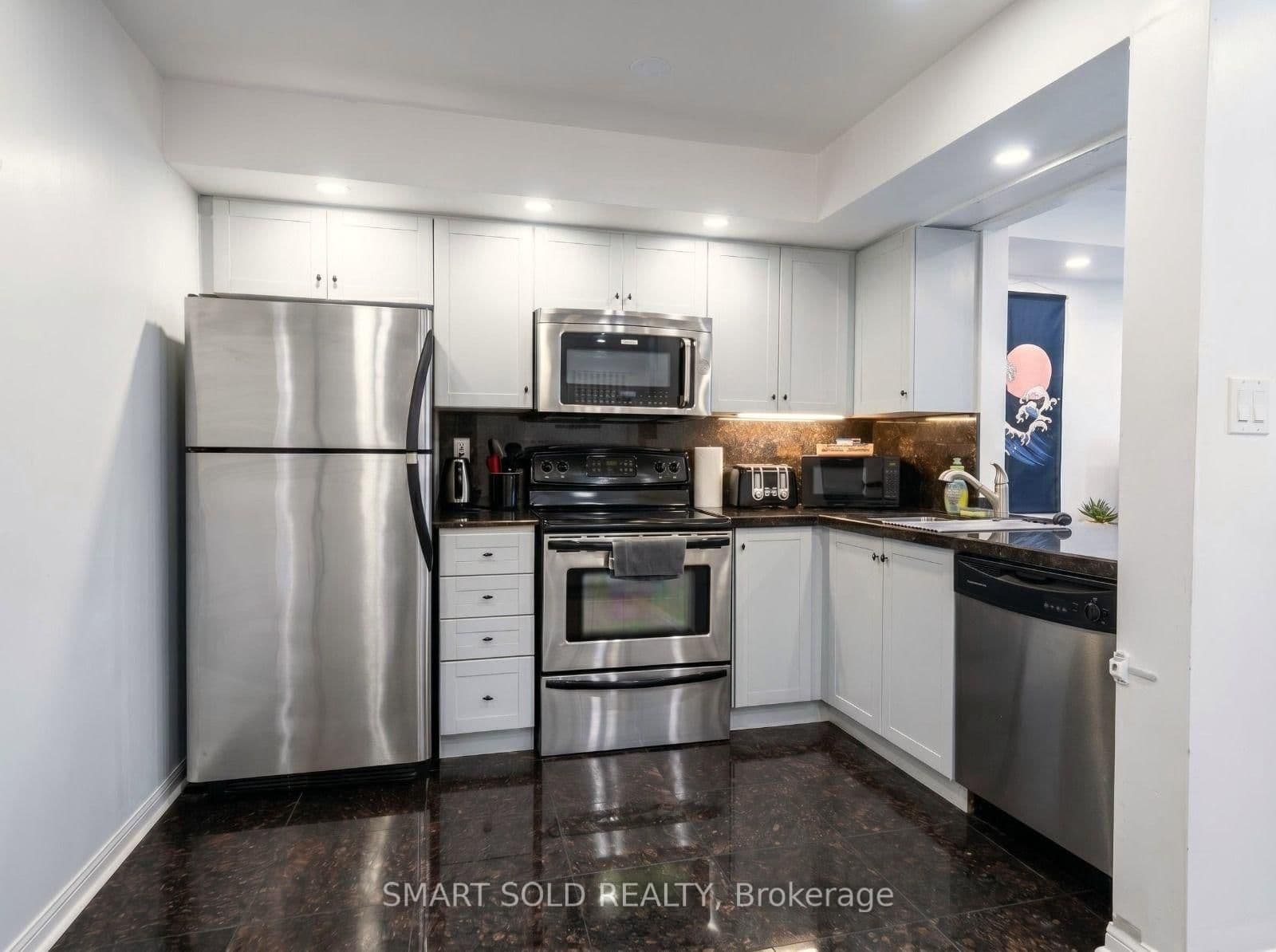 15 Laidlaw Street, Unit 608 - Image 6