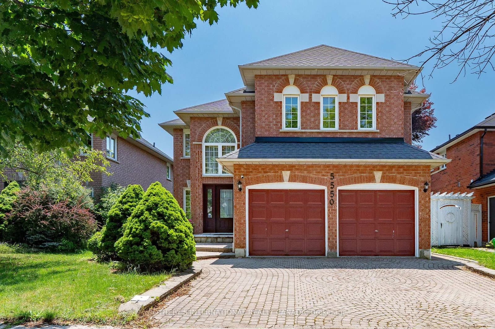 5550 Middleport Crescent N - Image 2