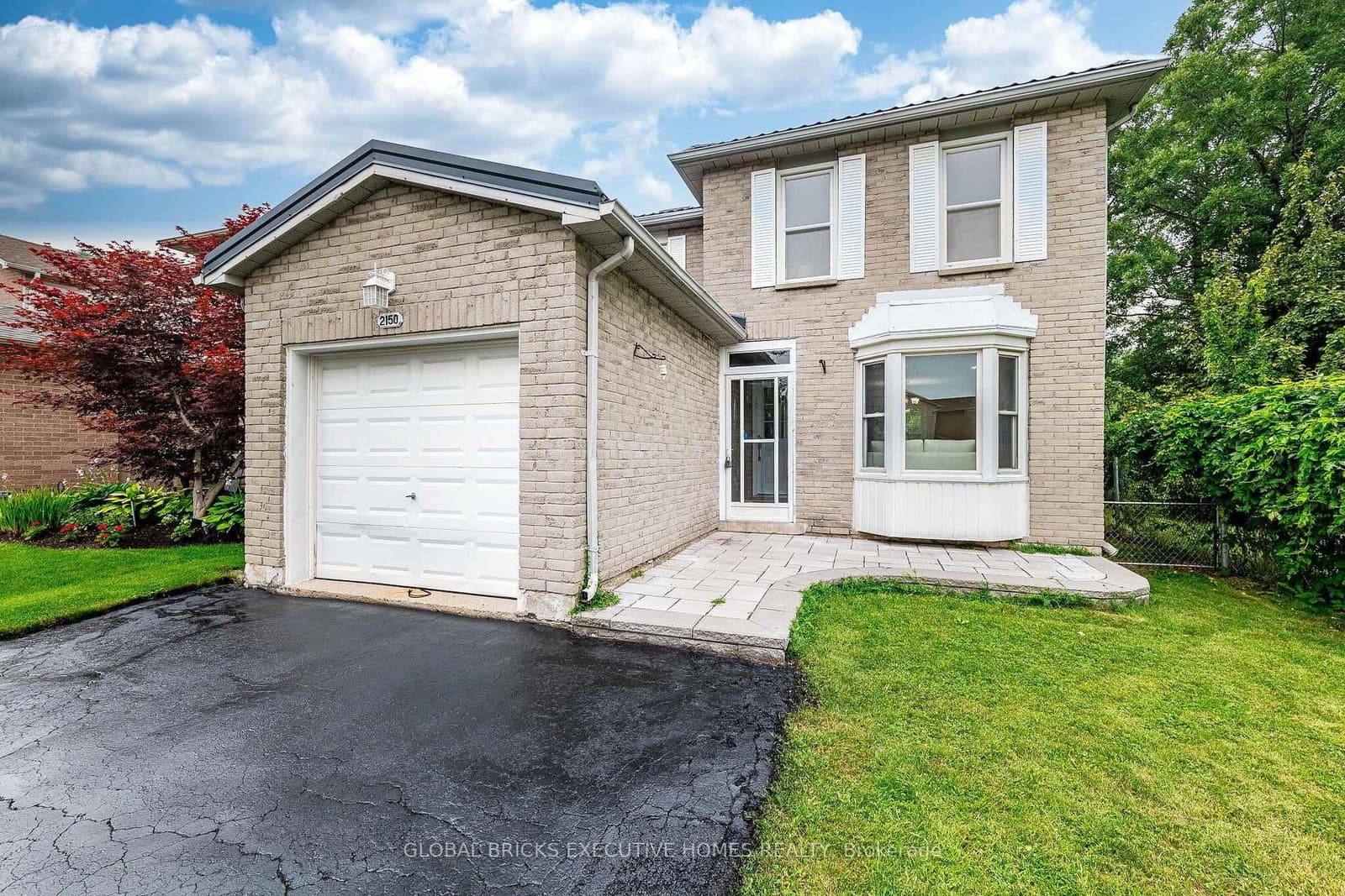 2150 Hunt Crescent - Image 2