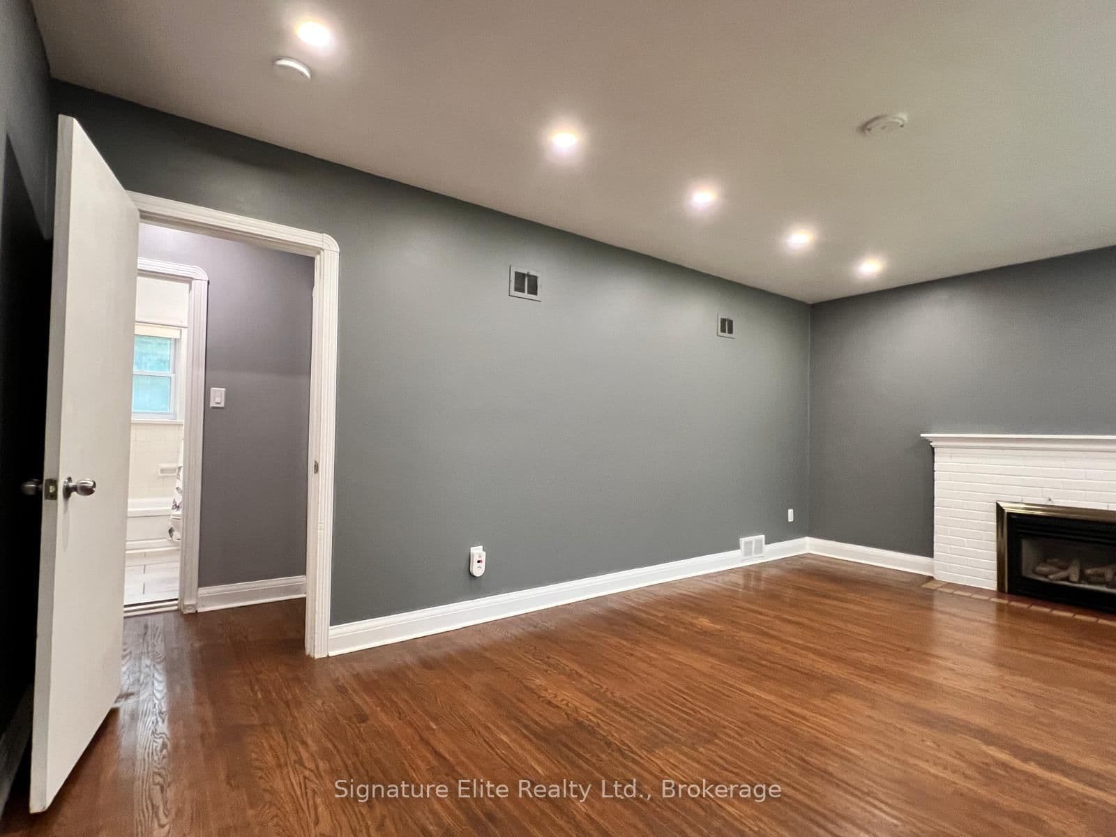 34 Ovida Avenue, Unit Upper - Image 6