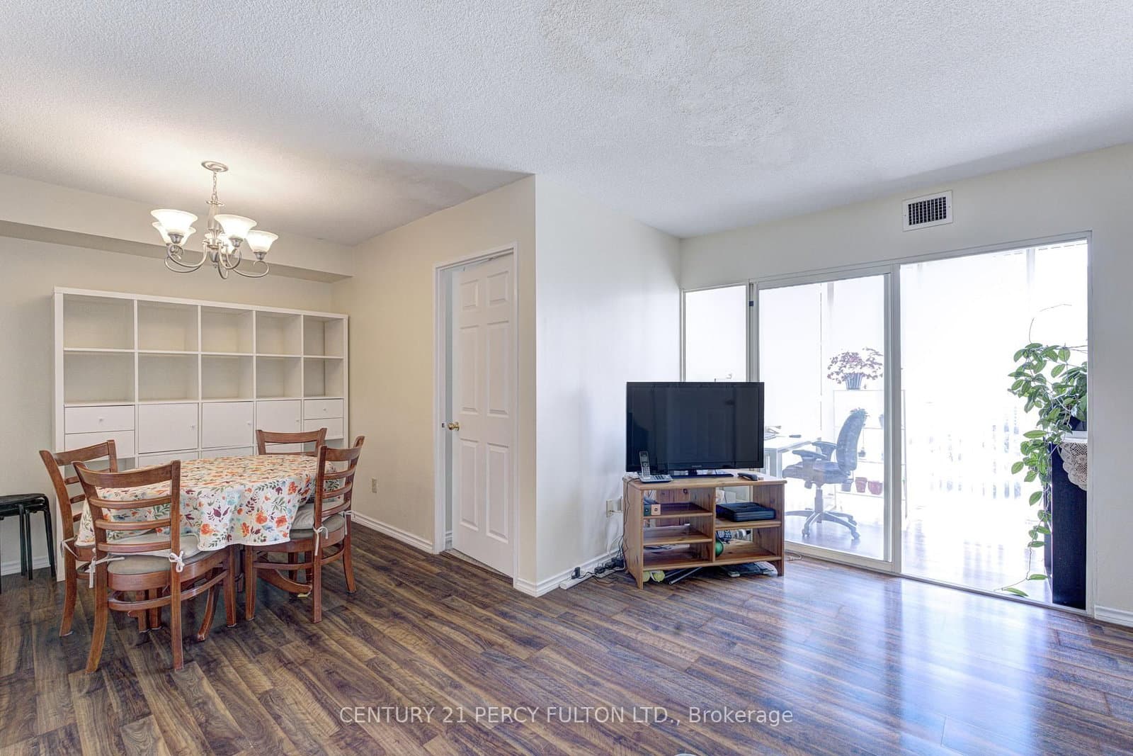 285 Enfield Place, Unit 2006 - Image 1