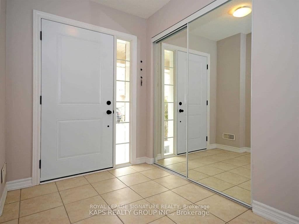 165 Hampshire Way, Unit 64 - Image 2