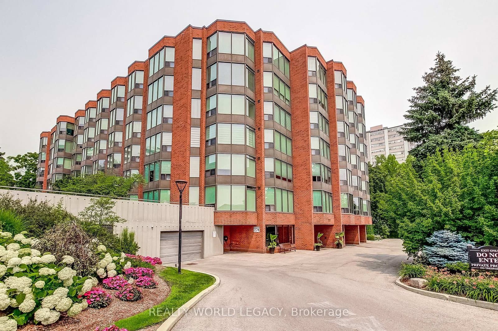 2121 Lakeshore Road, Unit 501 - Image 1