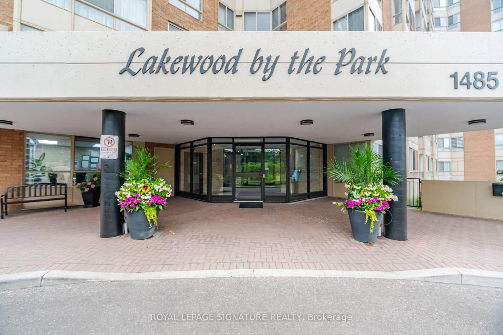 1485 Lakeshore Road E, Unit 411 - Image 4