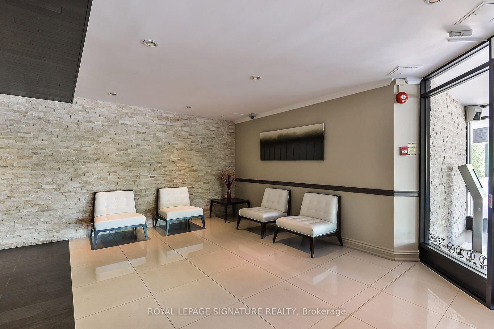 1485 Lakeshore Road E, Unit 411 - Image 5