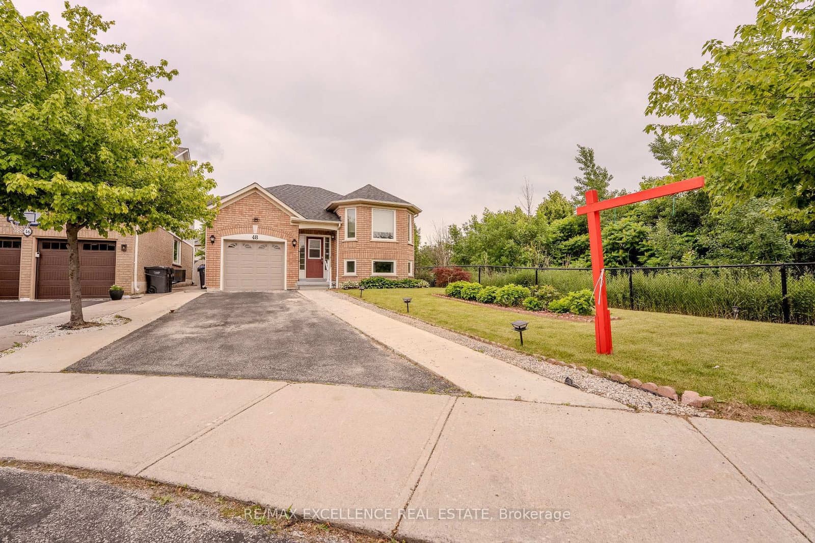 48 Ridgemore Crescent - Image 1