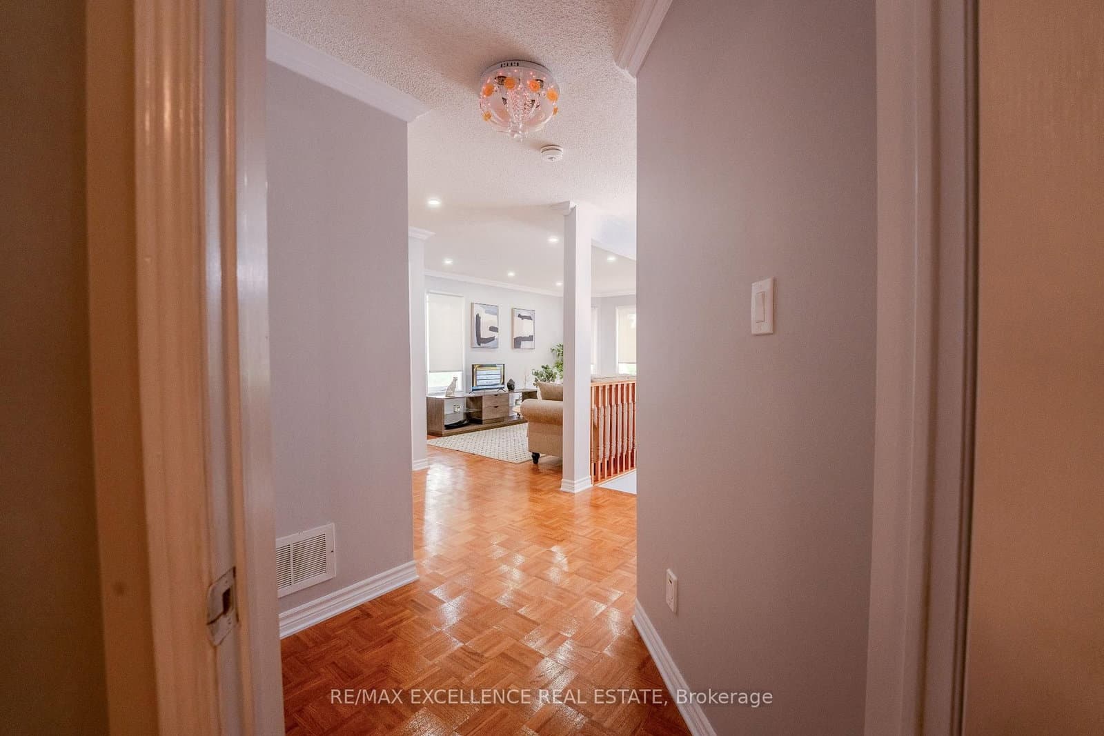 48 Ridgemore Crescent - Image 4