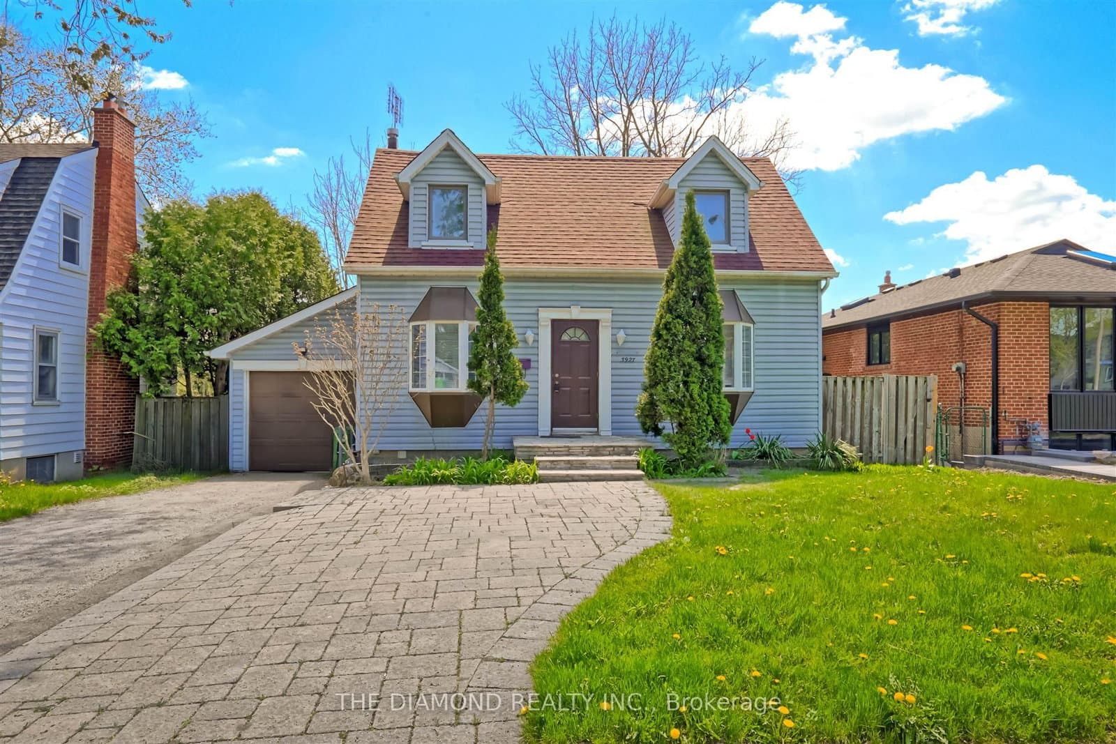 3927 Bloor Street W - Image 2