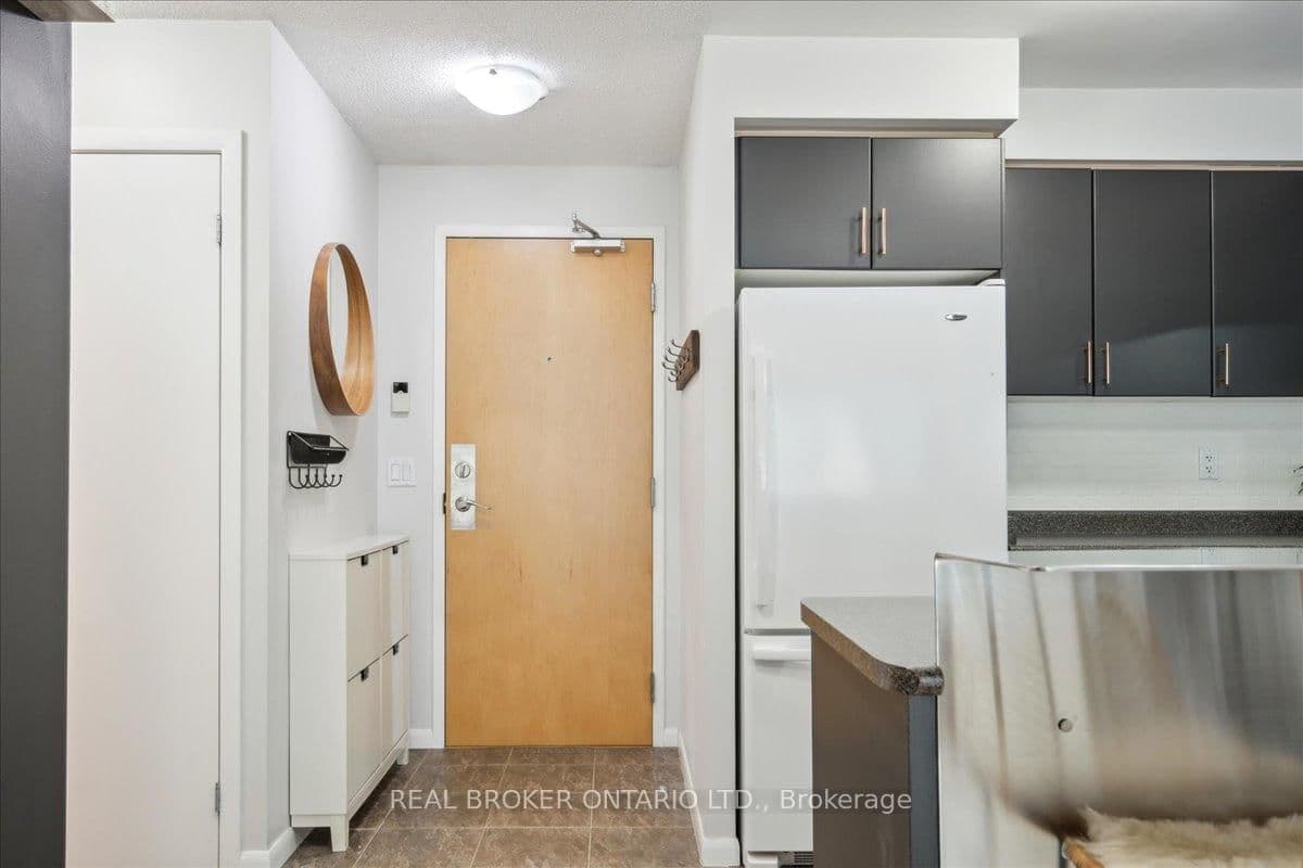 185 Legion Road N, Unit 608 - Image 4