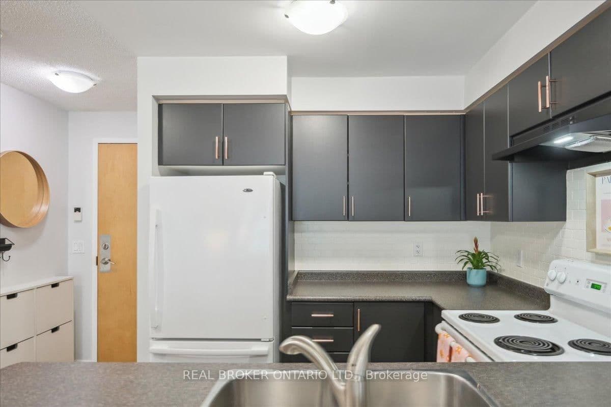 185 Legion Road N, Unit 608 - Image 5
