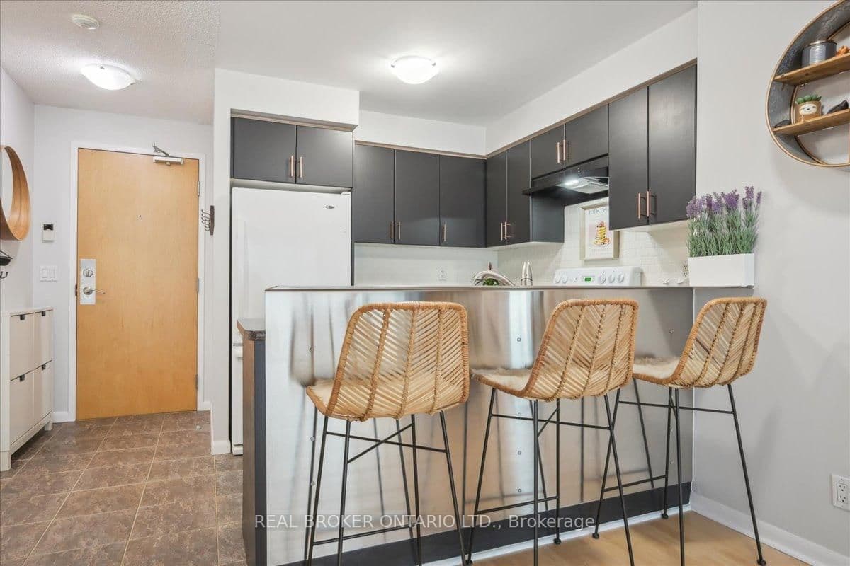 185 Legion Road N, Unit 608 - Image 6