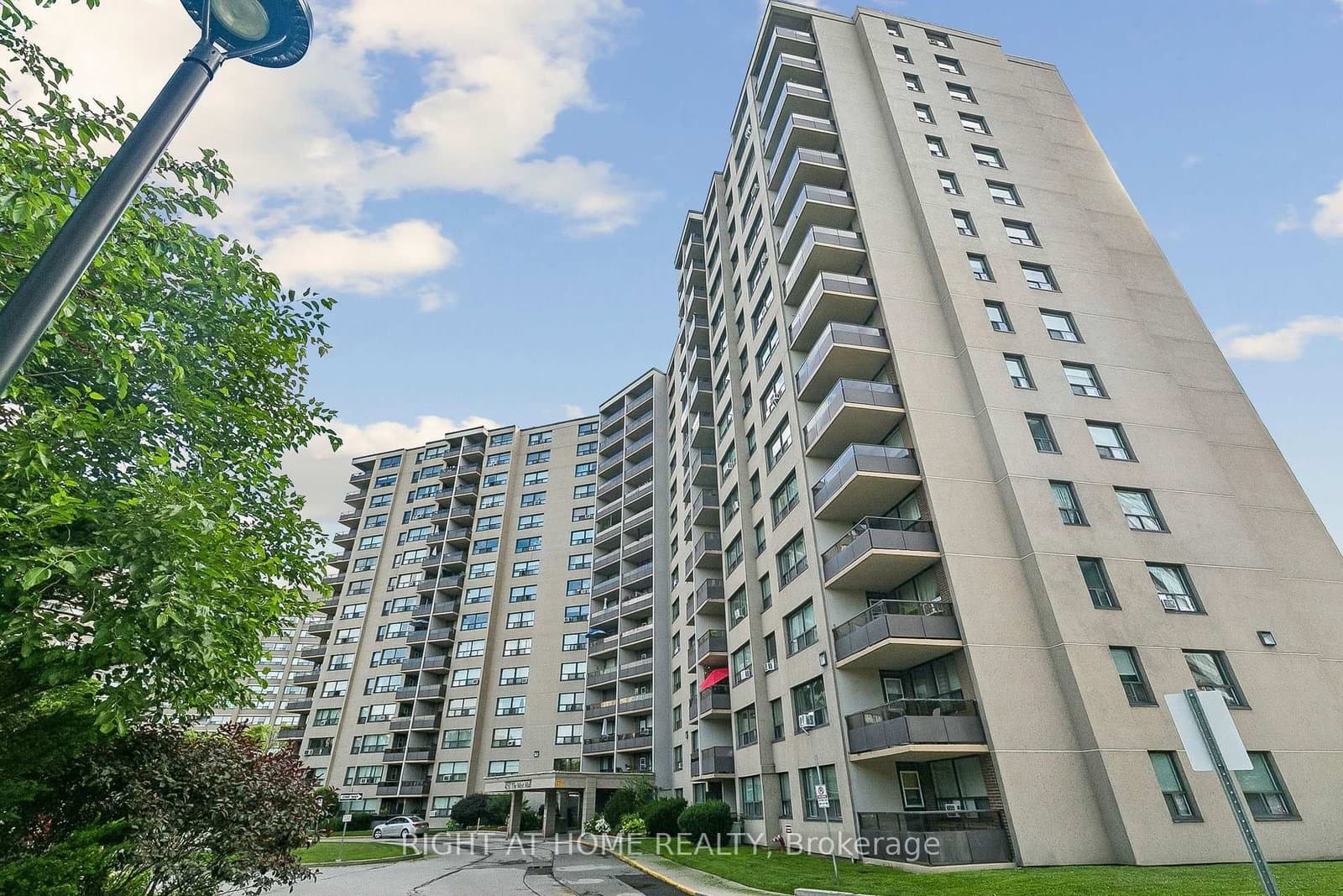 451 The West Mall, Unit 807 - Image 1
