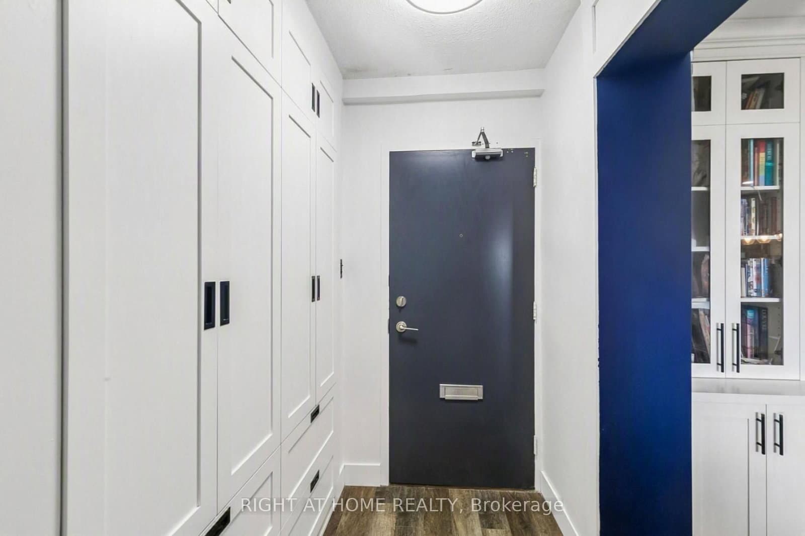 451 The West Mall, Unit 807 - Image 5
