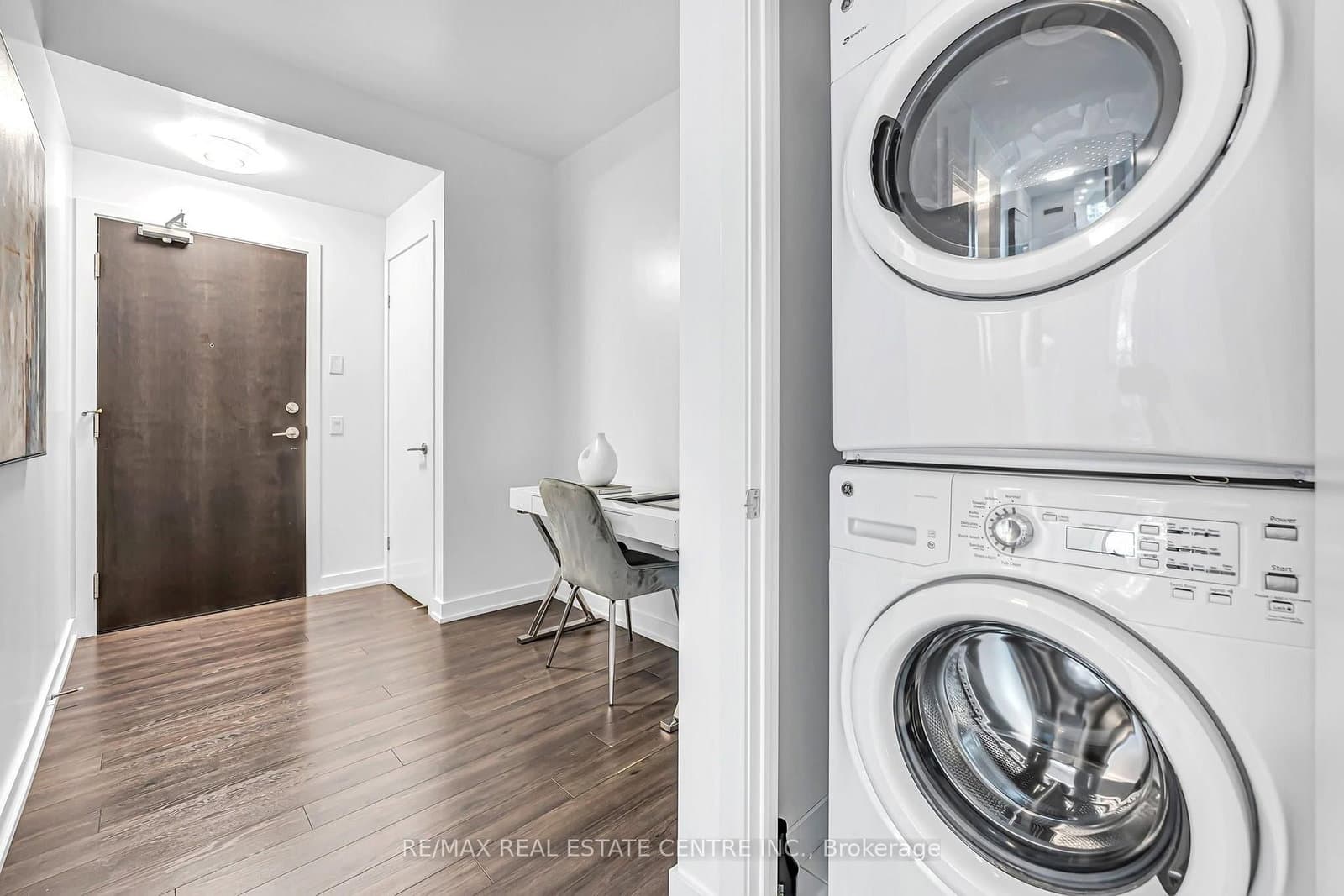 10 Park Lawn Road, Unit 809 - Image 4