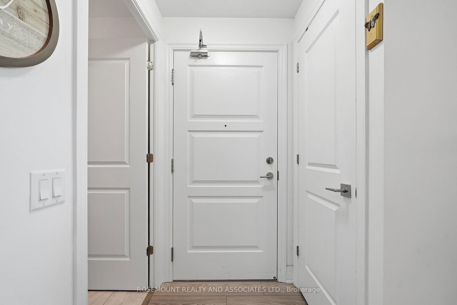 36 ELM Drive W, Unit 2105 - Image 4