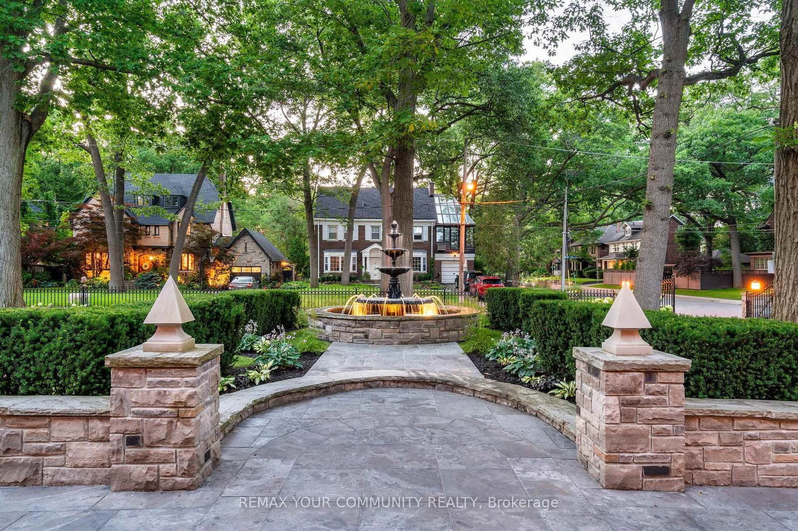57 Baby Point Crescent S - Image 3