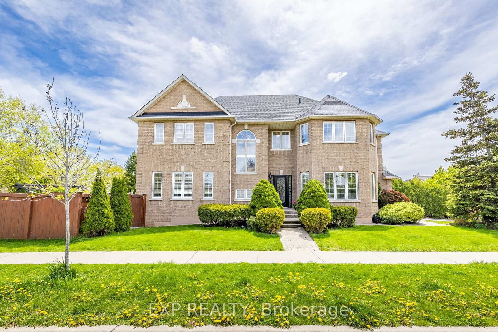 2137 Frontier Drive - Image 4