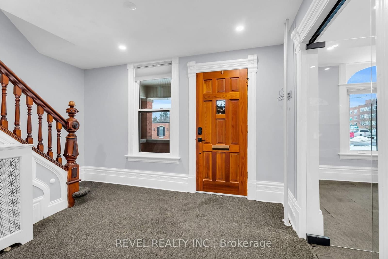 1 Third Avenue - Image 5