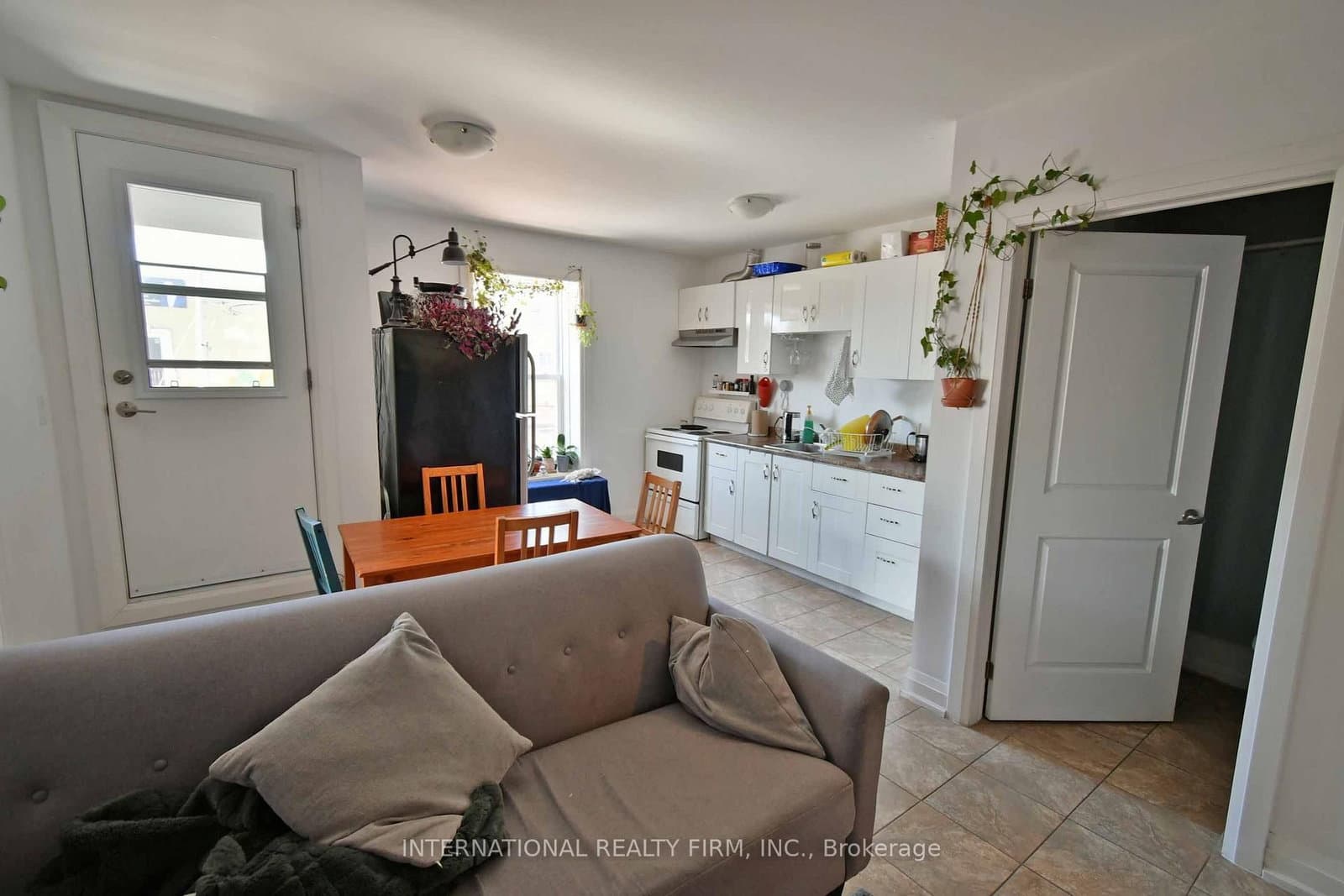 1262 Bloor Street W, Unit 2A - Image 1