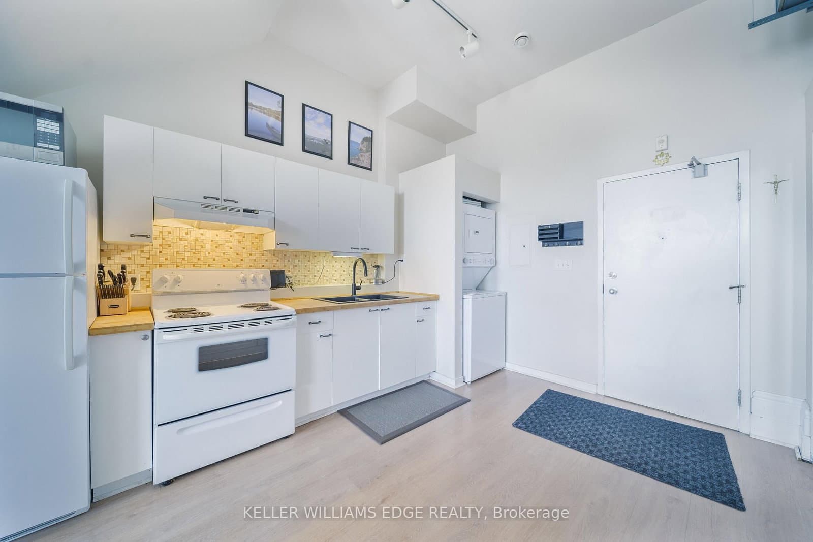 123 Broadway Avenue, Unit E - Image 5