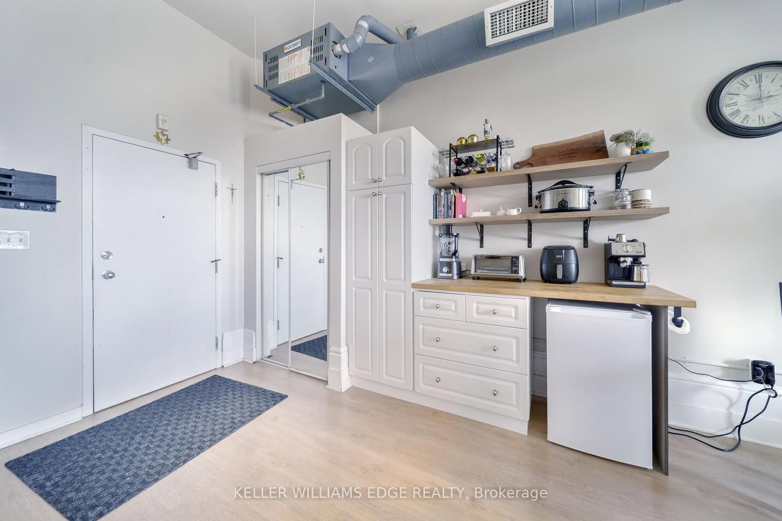 123 Broadway Avenue, Unit E - Image 6