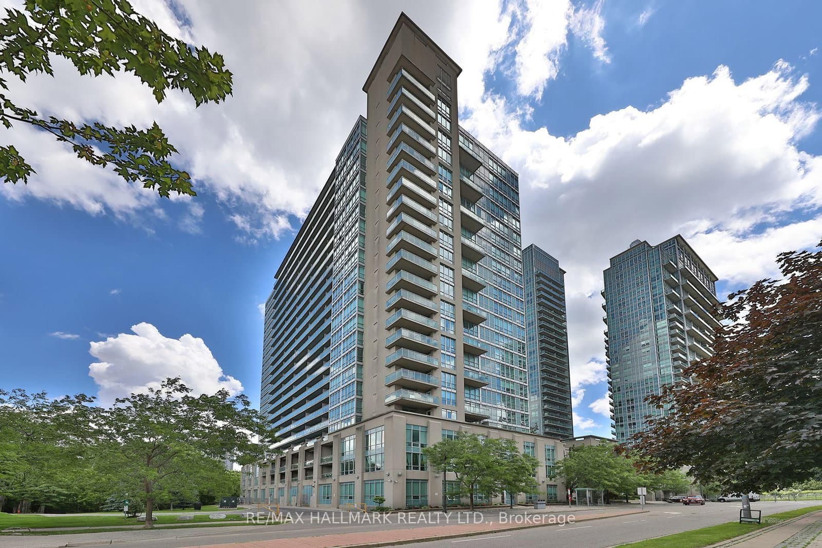185 Legion Road N, Unit 1810 - Image 2